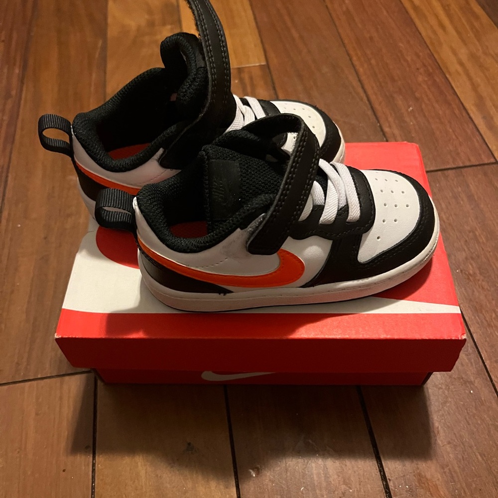 Nike Court Borough Low (TD) used